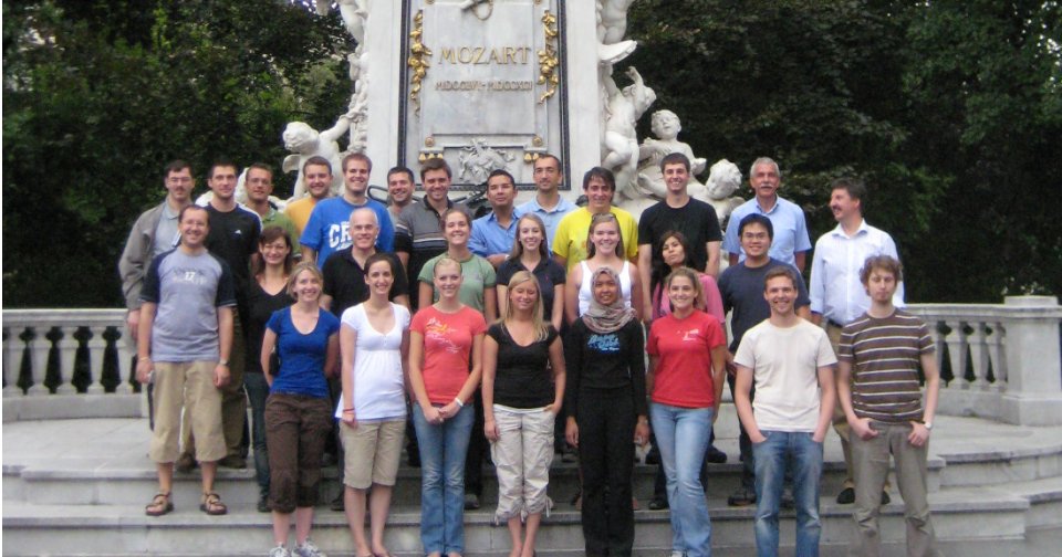 Class photo Vienna Session, 2007